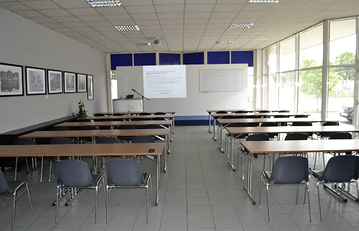 Vision Demmin Saalvermietung Parlamentsbestuhlung 01 700x450